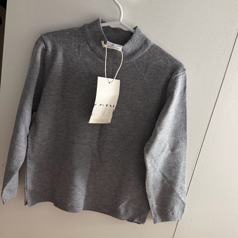 Zara Kids Gray Sweater y.
